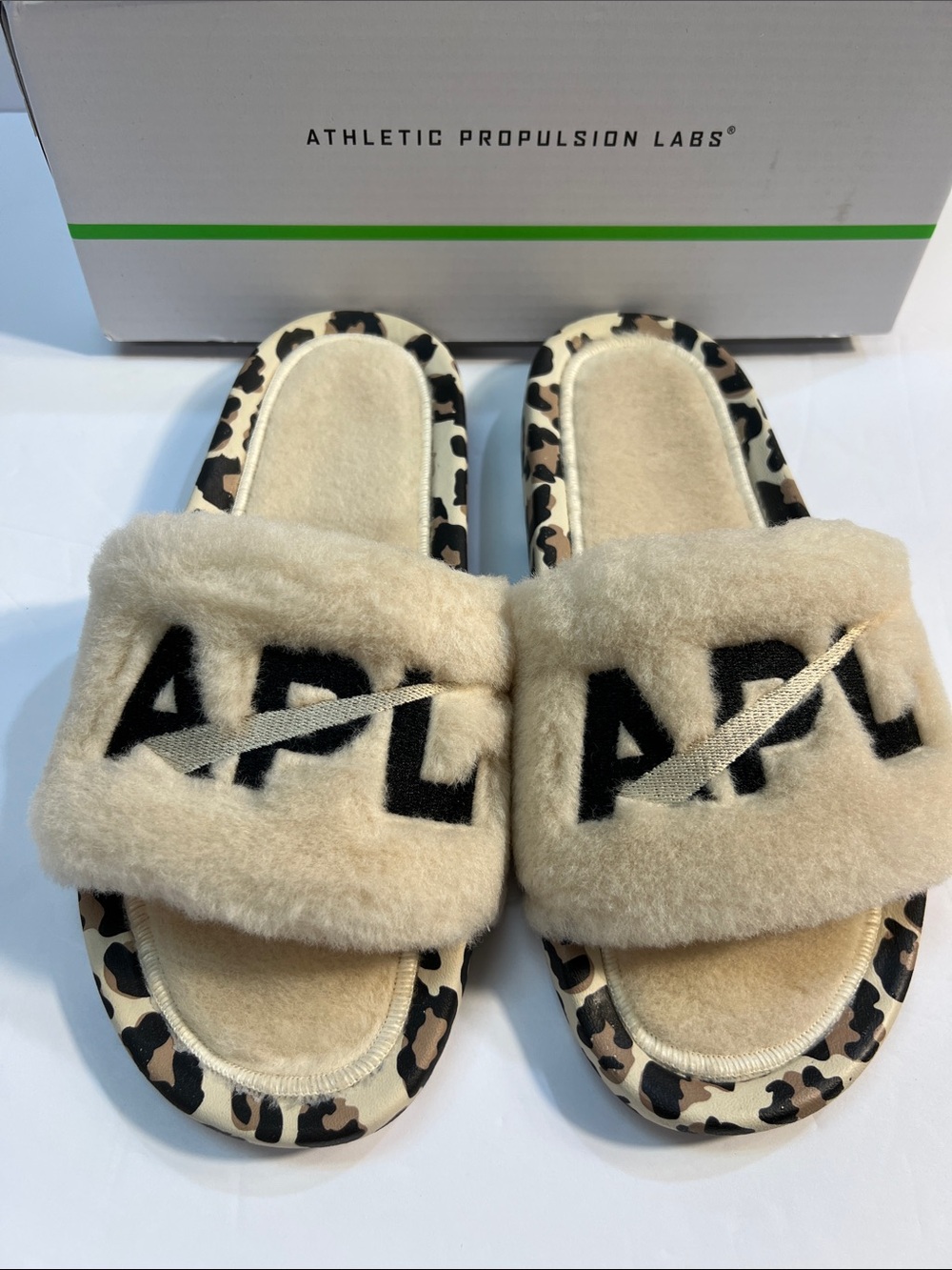APL Shearling Slide Slippers Women’s Size 7 Parchment Black Leopard New In Box